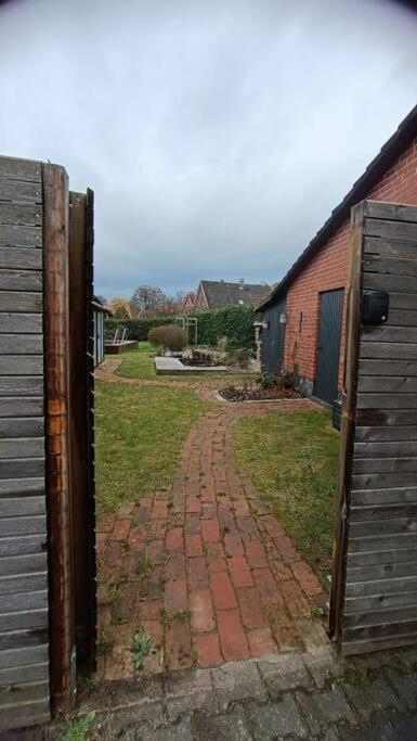 Gemuetliche Souterrain Wohnung Lüneburg Exterior foto